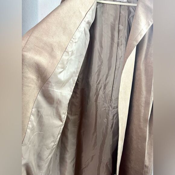 Vintage 70’s Pauline Trigere Oversized Faux Suede Textured Coat - Picture 9 of 12